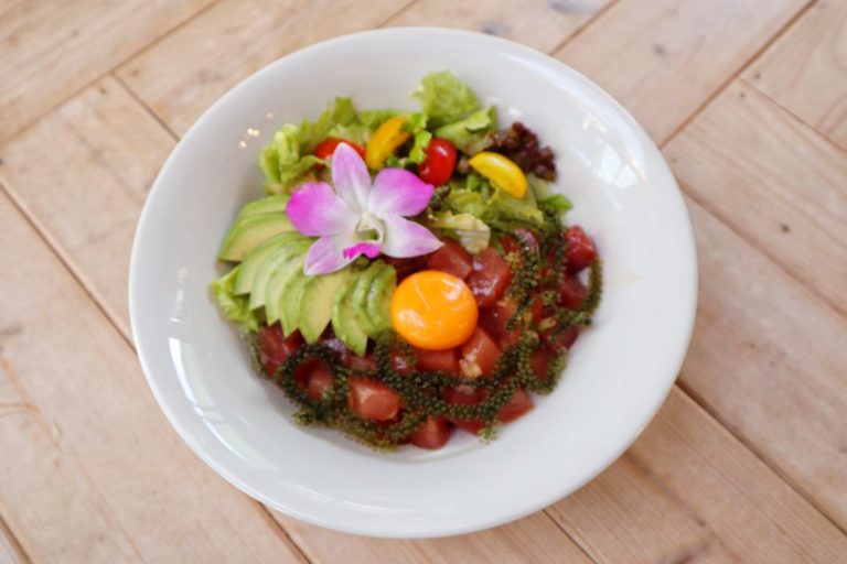 【RICE BOWL FACTORY】古宇利島でオシャレなハワイアンランチ！ビーチハウス&パーラー トラベラー沖縄～沖縄県民も観光客も